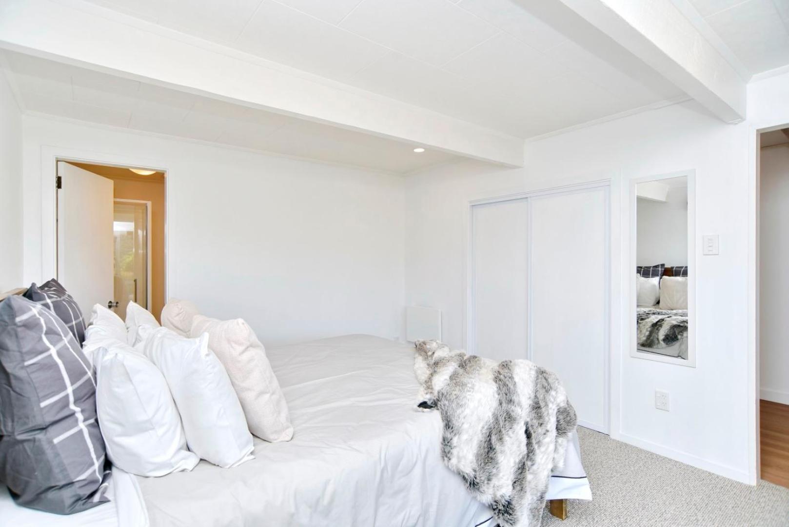 Akaroa Harbour View - Christchurch Holiday Homes Екстер'єр фото